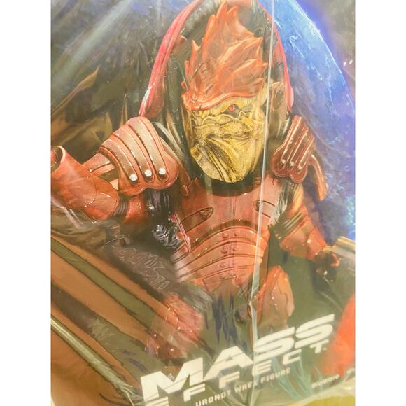Mass Effect Urdnot Wrex 9-inch Scale Statue - Picture 2 of 3